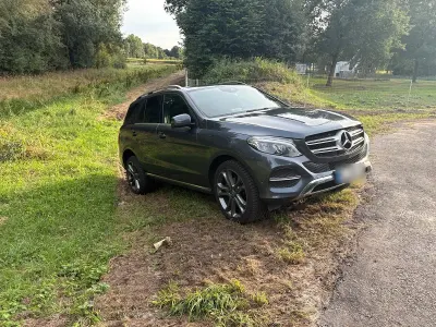 Gebraucht Mercedes GLE350 258 PS (189 kW) 2016 Grau SUV