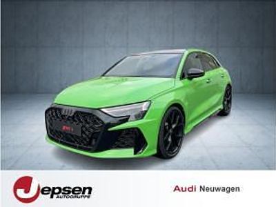 Neu Audi RS3 Sport 400 PS (294 kW) 2025 Kyalamigrün Limousine