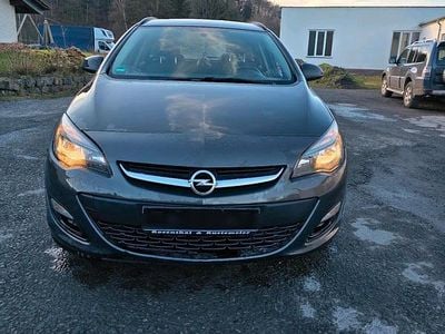 Grau Gebraucht 2013 Opel Astra Eco Limousine | 1.800 € (Guter Preis)