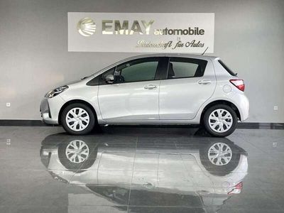 Gebraucht Toyota Yaris Comfort 72 PS (52 kW) 2019 Silber (platinsilber metallic) Limousine