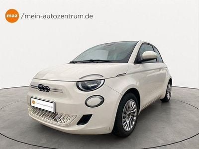 Gebraucht Fiat 500e Action 69 kW (95 PS) 2022 Weiß Kleinwagen