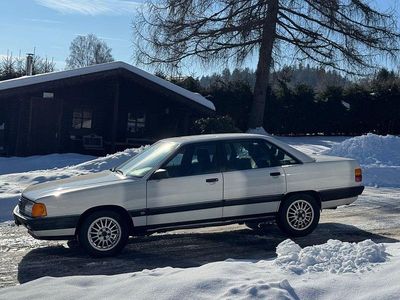 Gebraucht Audi 100 Basis 136 PS (100 kW) 1990 Weiß Limousine