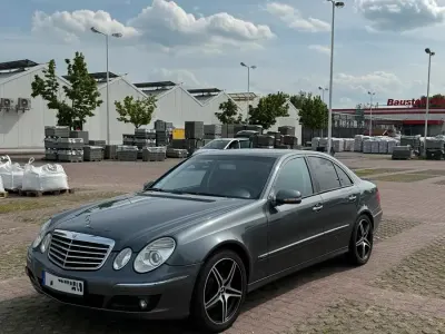 Gebraucht Mercedes E280 190 PS (139 kW) 2006 Grau Limousine