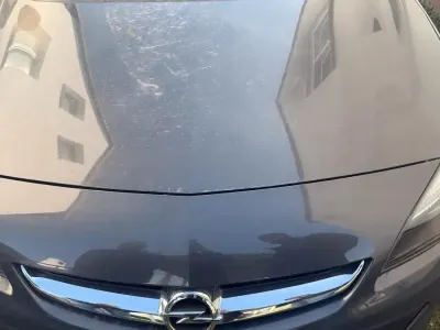 Gebraucht Opel Astra 150 PS (110 kW) 2013 Grau Kleinwagen