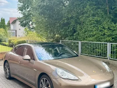 Gebraucht Porsche Panamera Diesel 250 PS (183 kW) 2011 Braun Kleinwagen