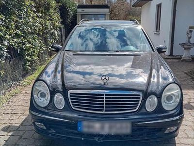 Mercedes E320