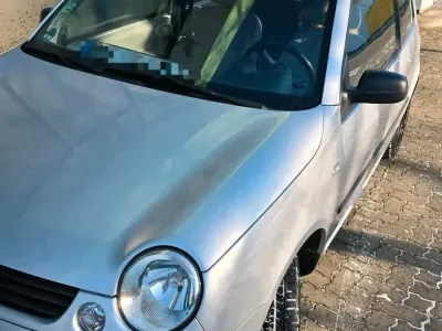 Używany VW Lupo 50 KM (36 kW) 2003 Srebrny Hatchback
