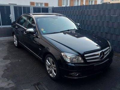 Second-hand Mercedes C220 Avantgarde 170 CP (125 kW) 2008 Negru Berlinǎ