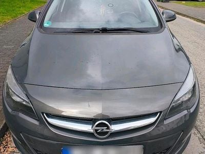 Gebraucht Opel Astra 136 PS (100 kW) 2014 Grau Kombi