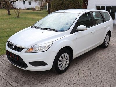 Gebraucht Ford Focus Style 109 PS (80 kW) 2009 Weiß Kombi