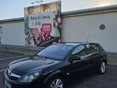 Gebraucht Opel Signum 150 PS (110 kW) 2005 Kleinwagen
