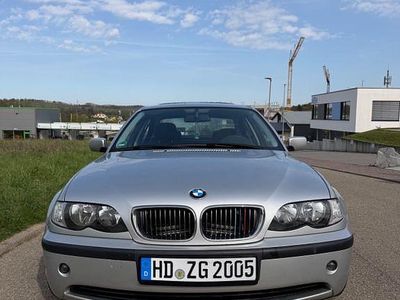 Gebraucht BMW 320 Performance 170 PS (125 kW) 2002 Silber Limousine