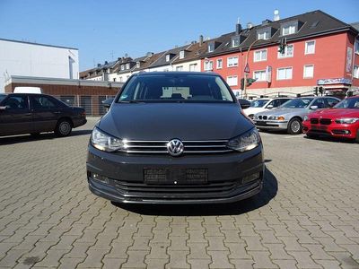 Gebraucht VW Touran Sound 110 PS (80 kW) 2017 Grau Van / Kleinbus