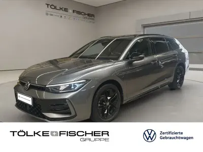 Gebraucht VW Passat R-line 272 PS (200 kW) 2025 Grau Kombi