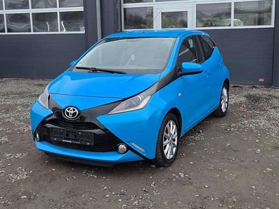 Gebraucht Toyota Aygo Team 69 PS (50 kW) 2018 Cyan metallic (metallic) Kleinwagen