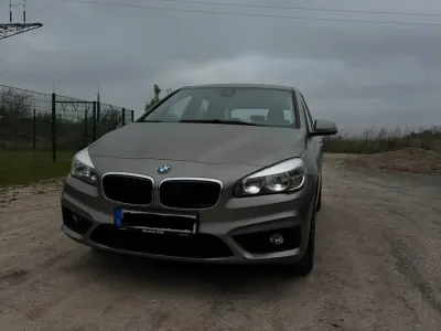 Używany BMW 218 150 KM (110 kW) 2016 Szary Kombi