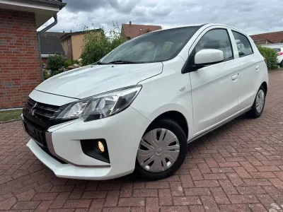 Gebraucht Mitsubishi Space Star Select 71 PS (52 kW) 2020 Weiß Kleinwagen