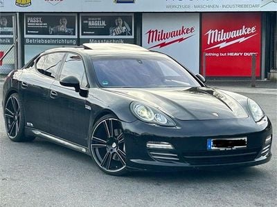 Porsche Panamera 4S