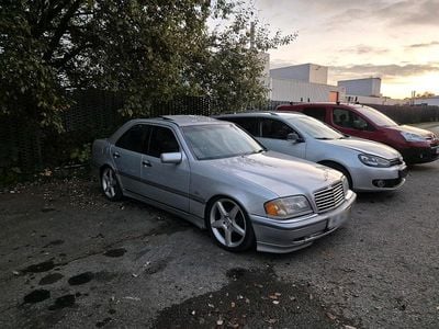 Usata Mercedes C280 AMG 193 CV (141 kW) 1996 Argento Berlina
