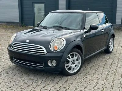 Gebraucht Mini Cooper 120 PS (88 kW) 2006 Schwarz Kleinwagen