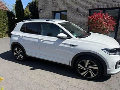 Second-hand VW T-Cross R-line 110 CP (80 kW) 2022 Alb SUV