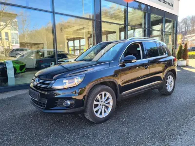 Gebraucht VW Tiguan Sportline 140 PS (102 kW) 2013 Deep black perleffekt SUV