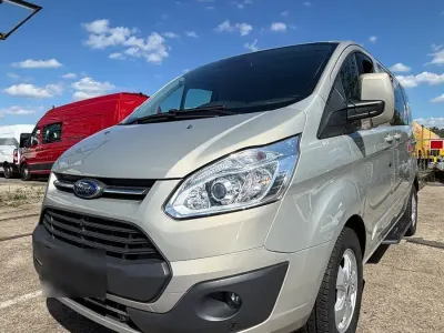 Gebraucht Ford Tourneo Custom 131 PS (96 kW) 2017 Grau Van
