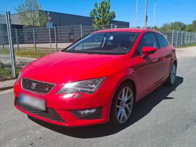 Usado Seat Leon FR 180 HP (132 kW) 2013 Vermelho Coupé