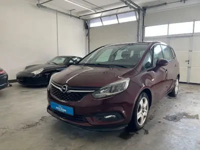 Second-hand Opel Zafira Business Edition 135 CP (99 kW) 2018 Maro Monovolum
