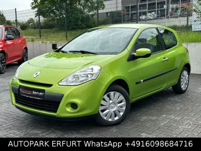 Używany Renault Clio III Expression 75 KM (55 kW) 2011 Zielony Sedan/Limuzyna