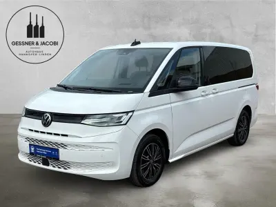Gebraucht VW Multivan Basis 150 PS (110 kW) 2023 Van / Kleinbus