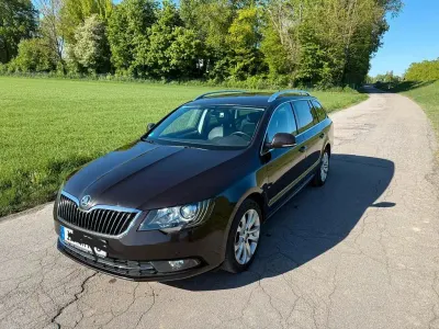 Usata Skoda Superb Best of 170 CV (125 kW) 2014 Marrone Berlina