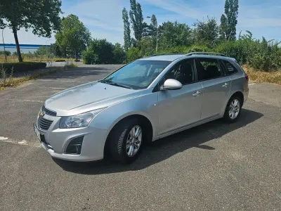 Gebraucht Chevrolet Cruze LT 131 PS (96 kW) 2013 Silber Limousine