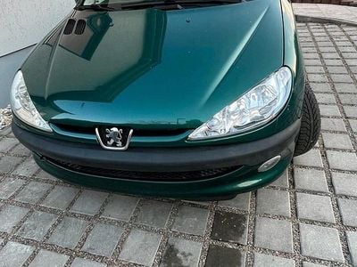 Gebraucht Peugeot 206 74 PS (54 kW) 2004 Grün Kleinwagen