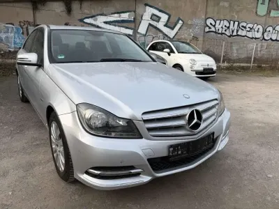 Gebraucht Mercedes C180 Avantgarde 156 PS (114 kW) 2012 Limousine