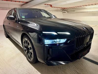 Gebraucht BMW 740 Shadowline 286 PS (210 kW) 2024 Schwarz Limousine