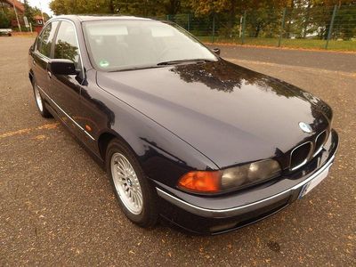 Blau Gebraucht 1998 BMW 520 Limousine | 5.555 € (Teuer)