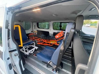 Begagnad Ford Transit Custom 130 HK (95 kW) 2023 Vit Minibuss