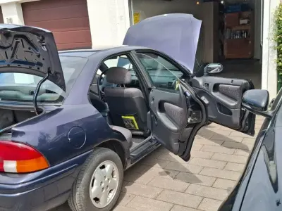 Gebraucht Chrysler Neon 133 PS (97 kW) 1999 Blau Limousine