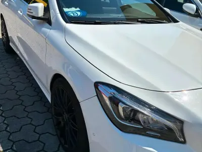 Gebraucht Mercedes CLA220 177 PS (130 kW) 2018 Weiß Coupé