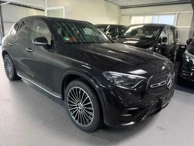 Gebraucht Mercedes GLC300de AMG 197 PS (144 kW) 2025 Schwarz SUV