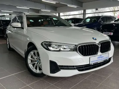 Używany BMW 520 Sport Line 190 KM (139 kW) 2023 Biały Kombi