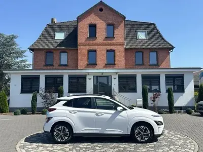 Gebraucht Hyundai Kona Prime 150 kW (204 PS) 2023 Weiß SUV