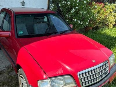 Mercedes C180