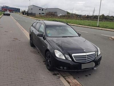 Mercedes E200