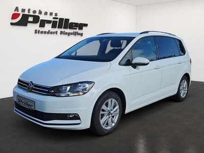 Weiß Gebraucht 2021 VW Touran Comfortline Van / Kleinbus | 25.900 € (Fairer Preis)