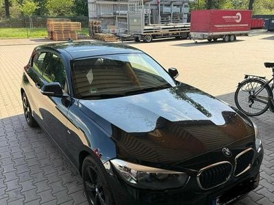 Gebraucht BMW 118 Sport Line 150 PS (110 kW) 2017 Schwarz Kleinwagen