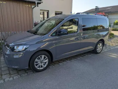 Gebraucht VW Caddy Maxi Life Life 122 PS (89 kW) 2022 Grau Van / Kleinbus