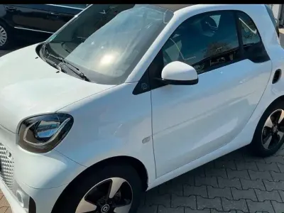 Gebraucht Smart ForTwo Electric Drive 60 kW (82 PS) 2022 Weiß Coupé