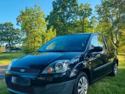 Gebraucht Ford Fiesta Ambiente 69 PS (50 kW) 2007 Schwarz Kleinwagen